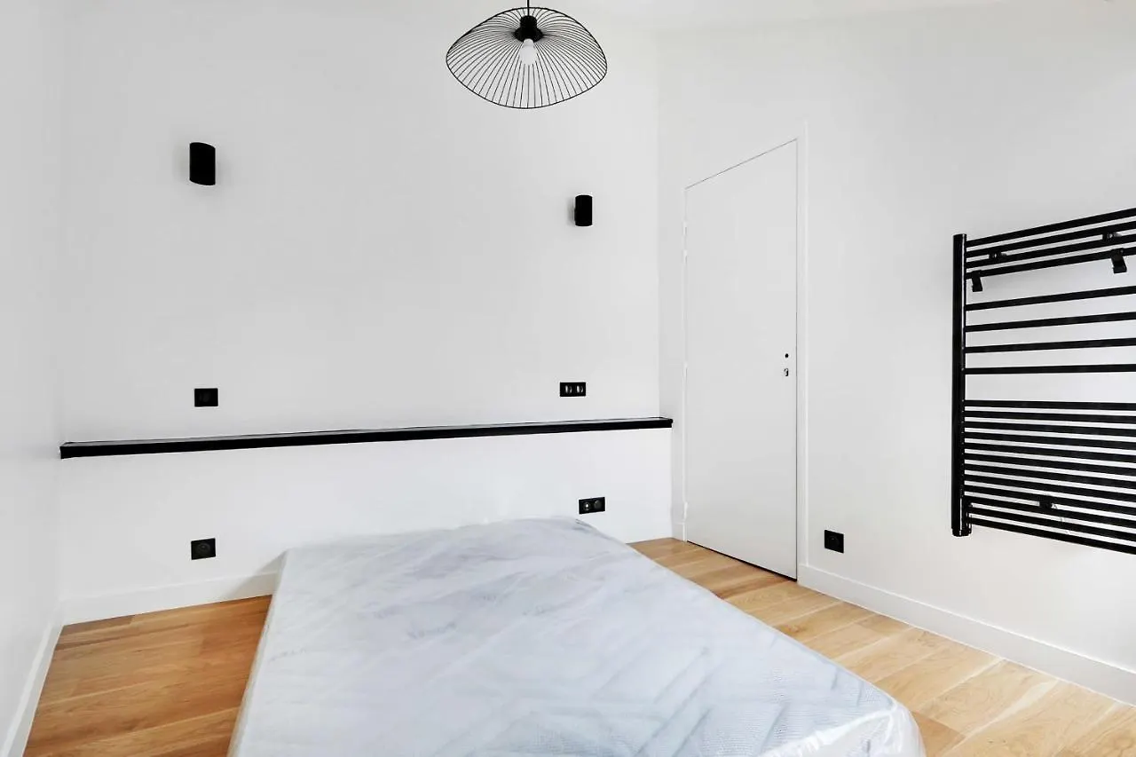 Cosy Renovated 1bdr On Rue Des Archives Marais Clim 5